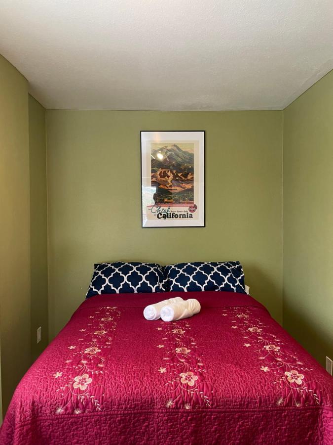 Private Room In Los Angeles With Wifi, Tv, And View Of Hollywood Sign & Shared Kitchen Экстерьер фото